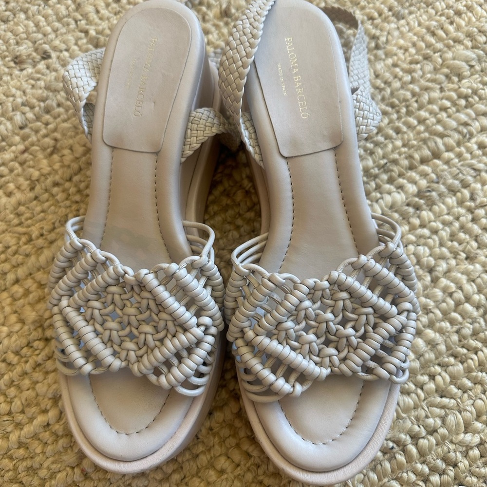 Paloma Barcelo Women's Leather Sandals -“Greige” (beige with a light gray tint)